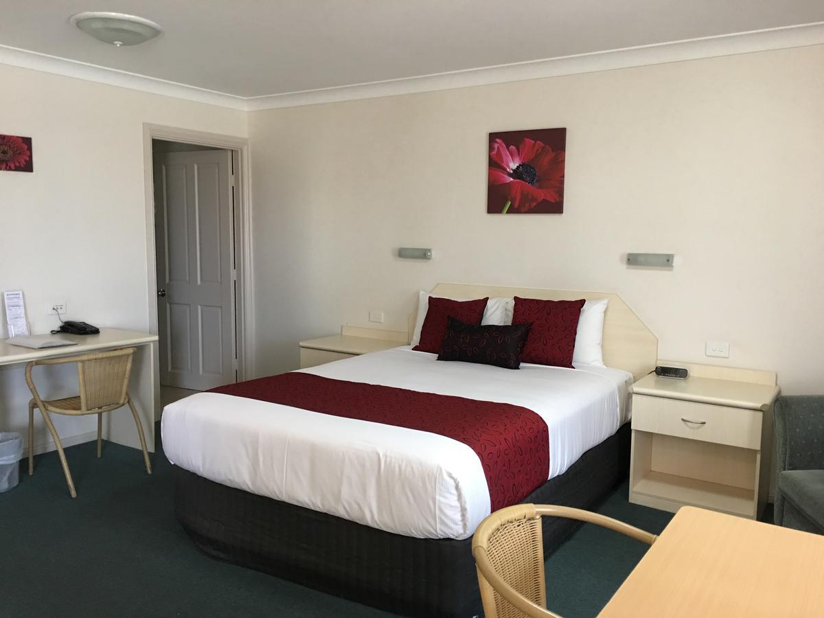 Tuckerbox Motor Inn ガンダガイ エクステリア 写真